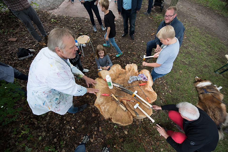 Holzbildhauen